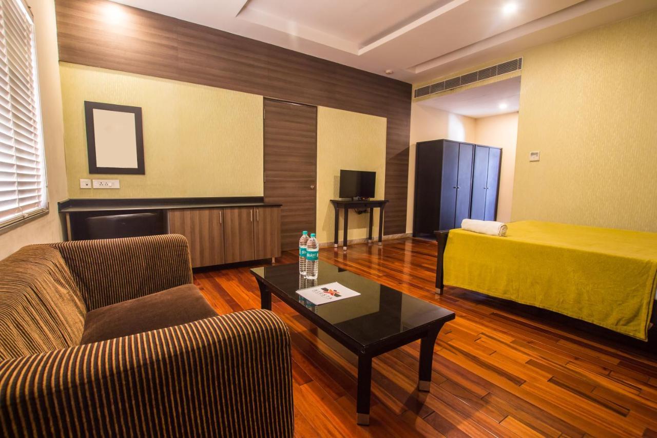 Siesta Star T. Nagar Hotell Chennai Eksteriør bilde